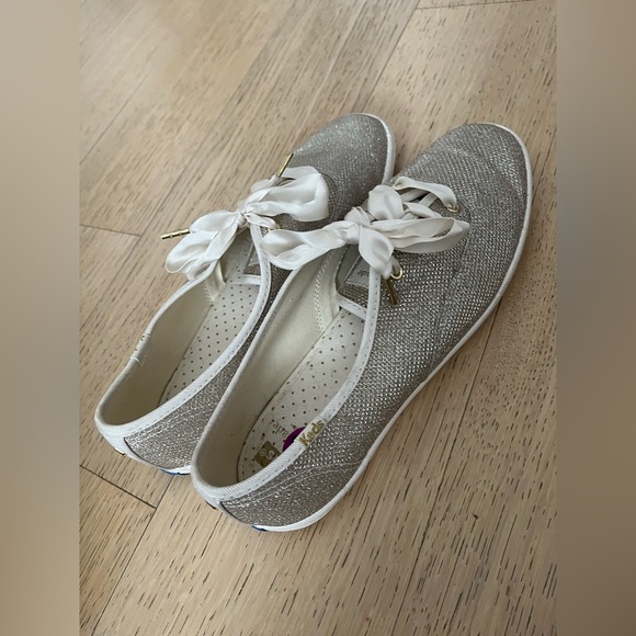 Kate Spade ♠️ Keds sneakers Rose gold size 8.5 US - Picture 9 of 17